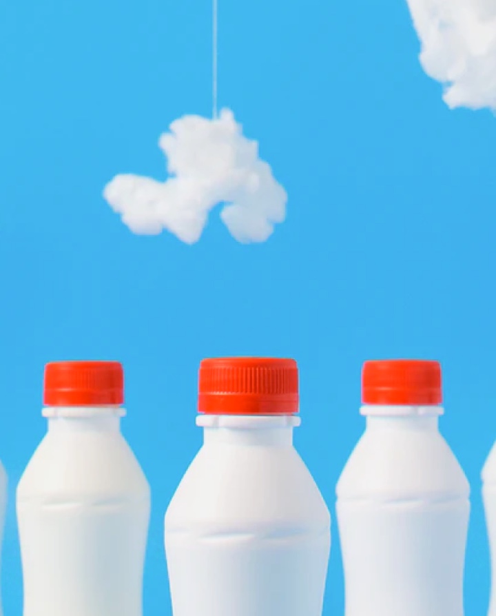 Imagen Botellas de leche